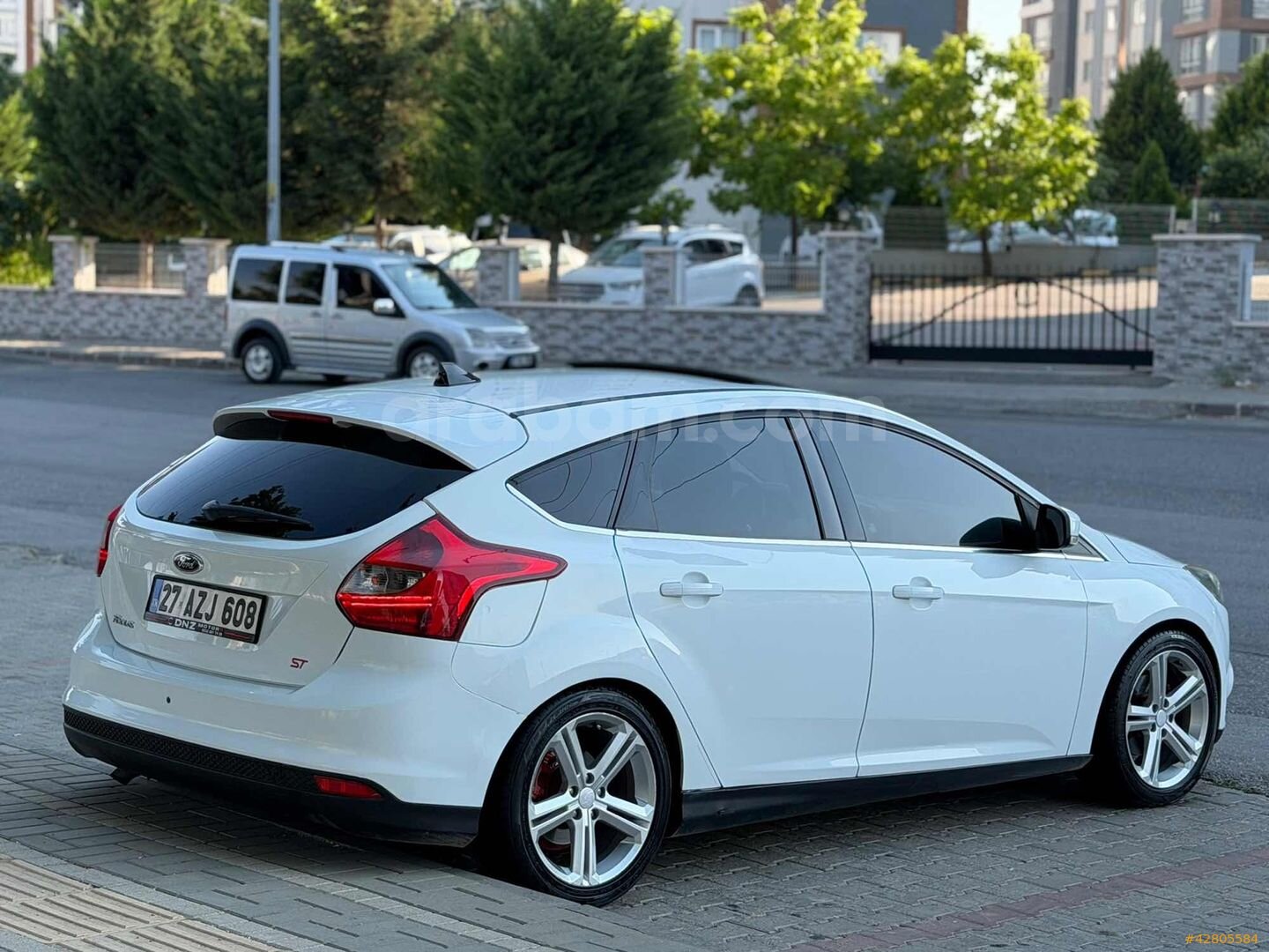 Galeriden Ford Focus 1.6 TDCi Titanium 2012 Model Gaziantep 294.000 km Beyaz 6