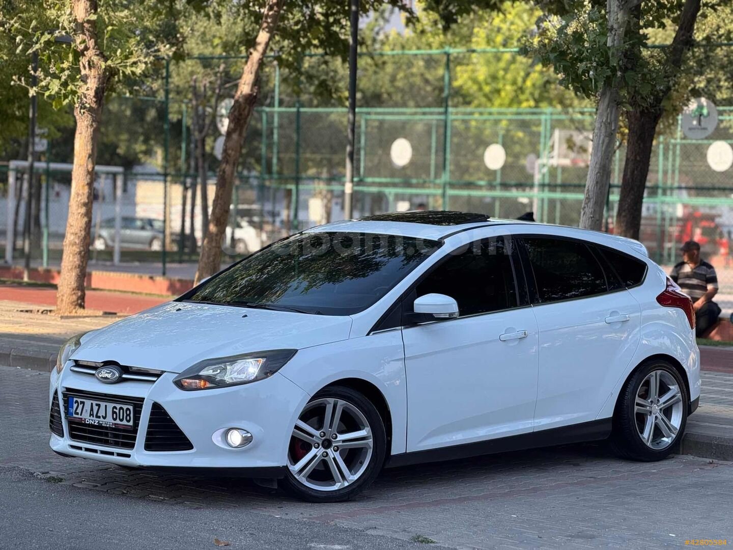 Galeriden Ford Focus 1.6 TDCi Titanium 2012 Model Gaziantep 294.000 km Beyaz 2