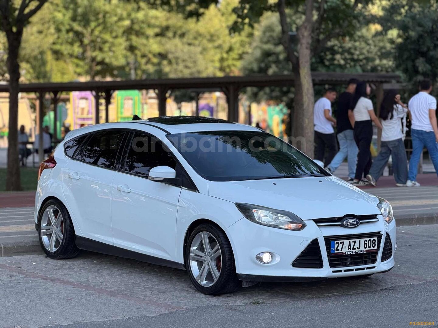 Galeriden Ford Focus 1.6 TDCi Titanium 2012 Model Gaziantep 294.000 km Beyaz 4