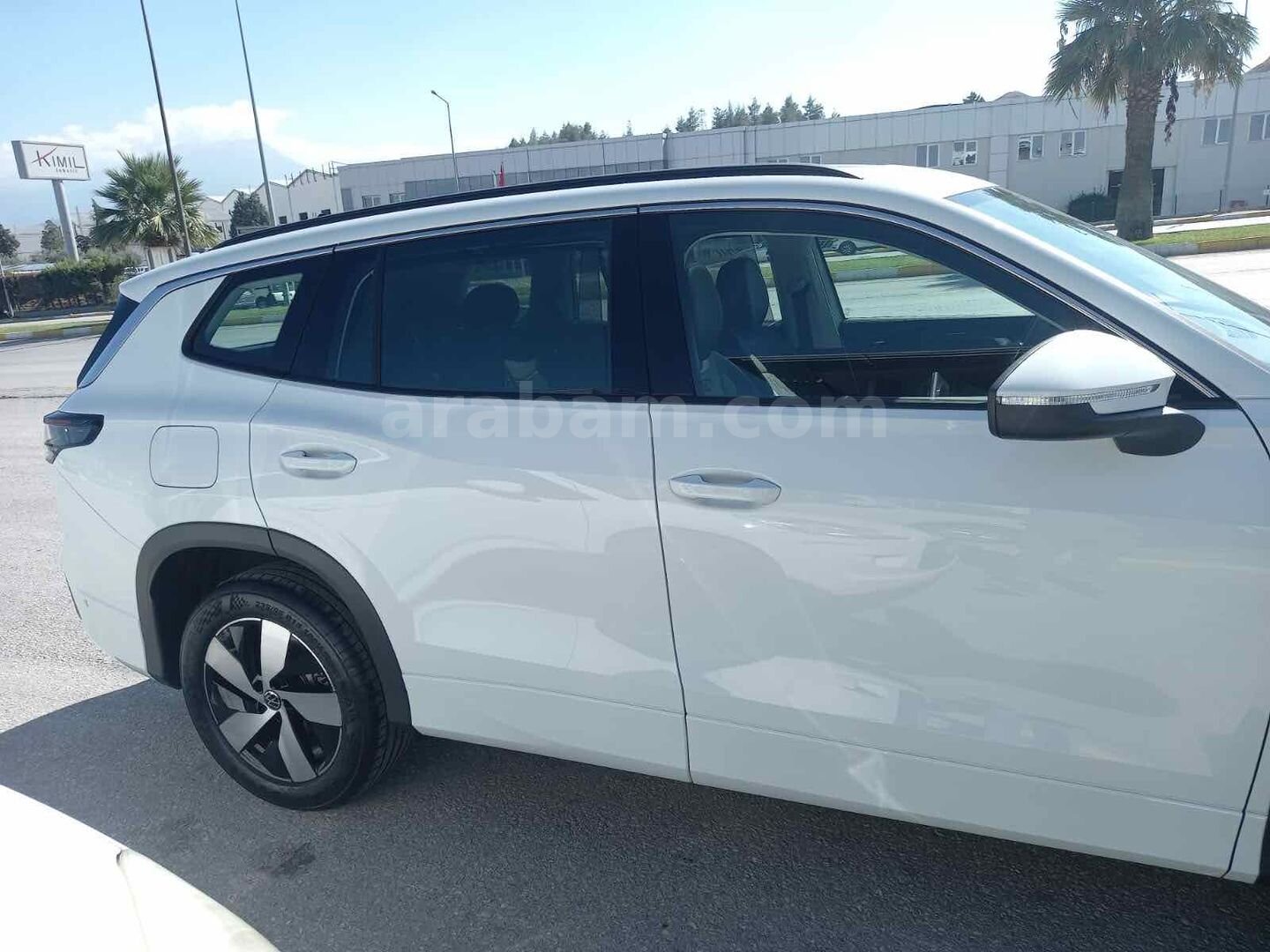 Sahibinden Volkswagen Tayron 1.5 e-TSI Life 2025 Model Erzurum 9.120 km Beyaz 4