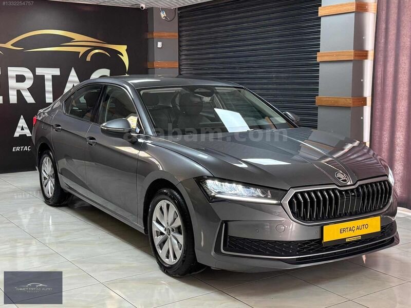 SIFIR GİBİ HATASIZ BOYASIZ YENİKASA SÜPERB 1.5 HYBRİD PREMIUM