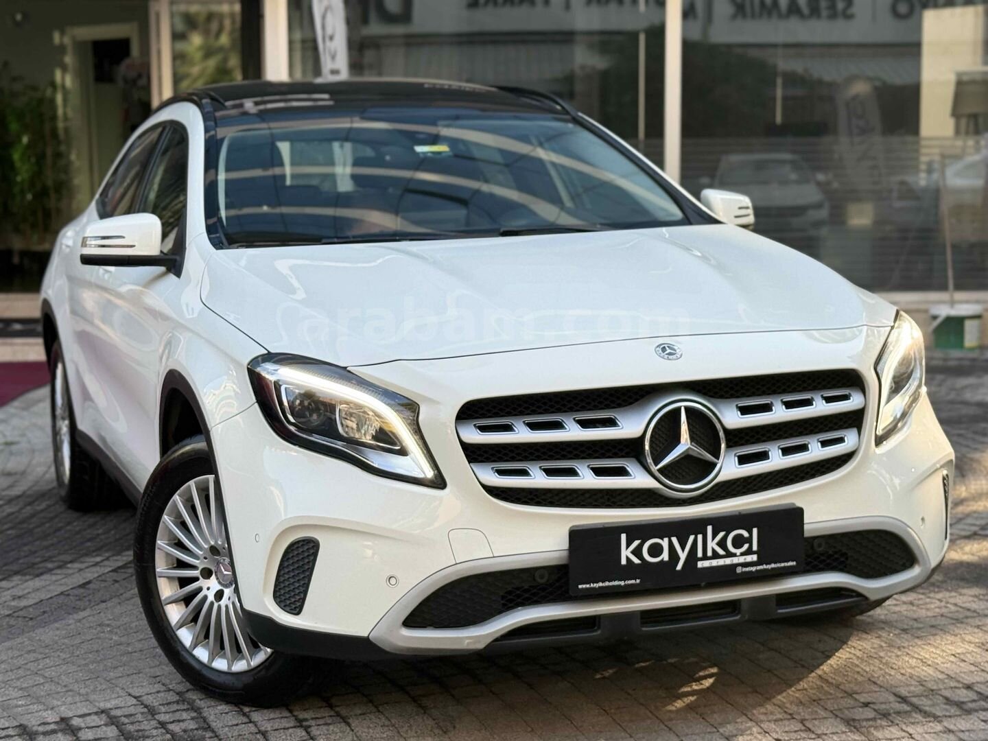 2017 MERCEDES BENZ GLA 200 URBAN 1.6 BENZİN OTOMATİK 85.000 KM BAKIMLI %0.68 KREDİ 7