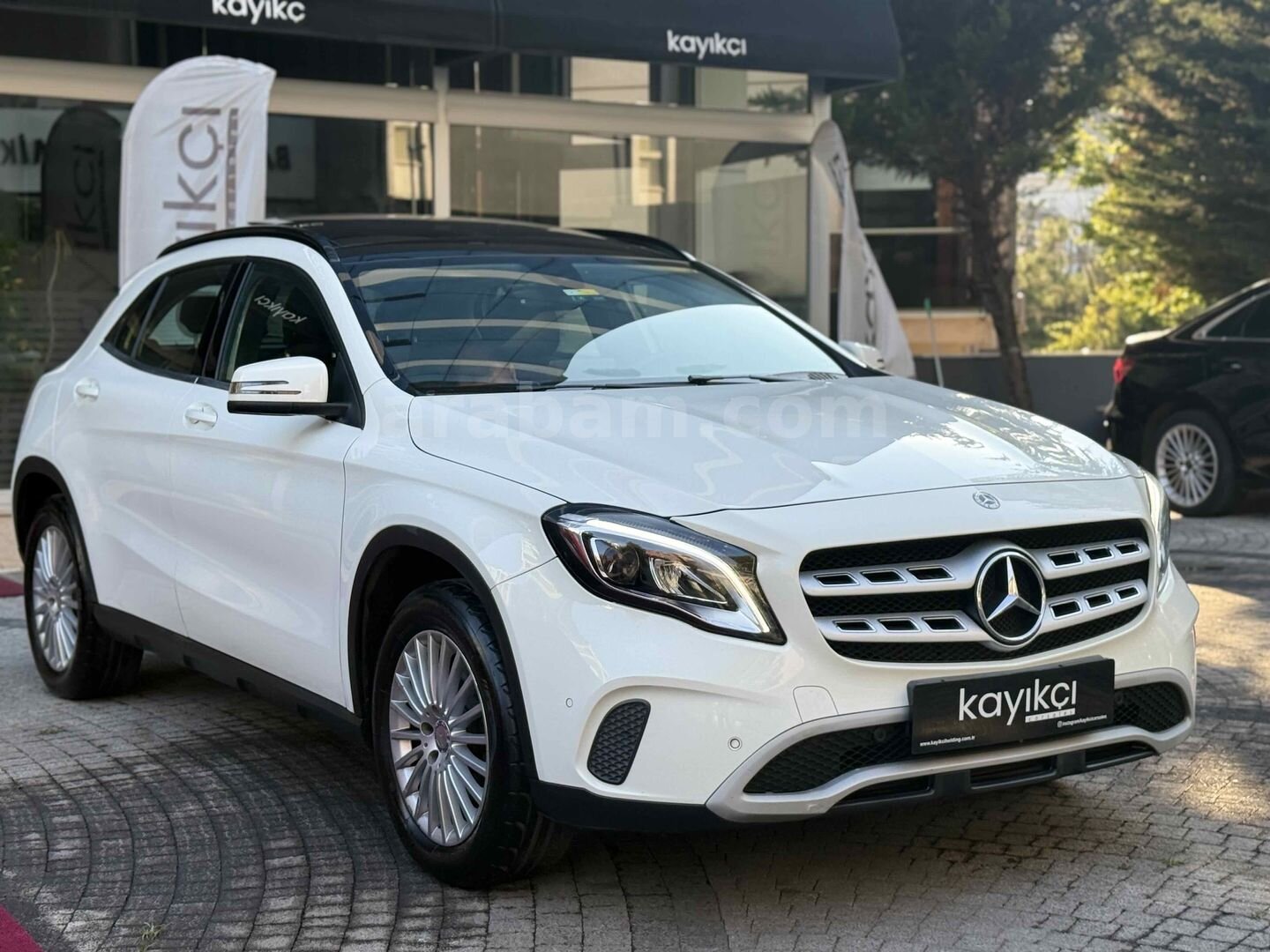 2017 MERCEDES BENZ GLA 200 URBAN 1.6 BENZİN OTOMATİK 85.000 KM BAKIMLI %0.68 KREDİ 2
