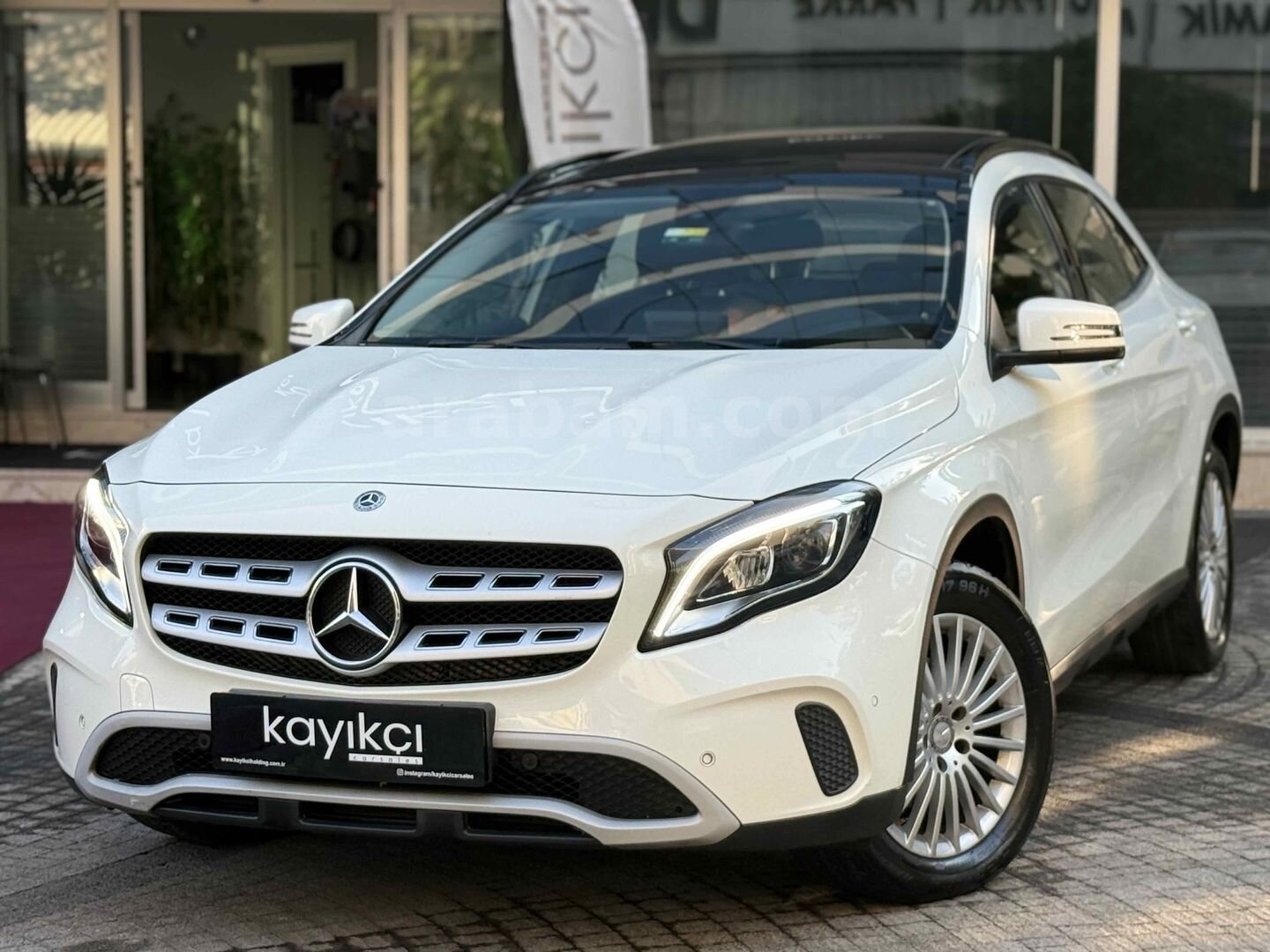 2017 MERCEDES BENZ GLA 200 URBAN 1.6 BENZİN OTOMATİK 85.000 KM BAKIMLI %0.68 KREDİ 6
