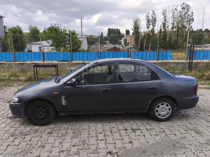 Sahibinden Mazda 323 1.5 Familia 1998 Model