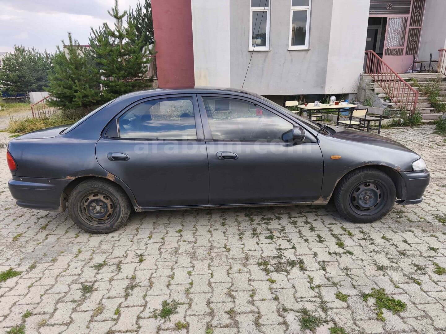 Sahibinden Mazda 323 1.5 Familia 1998 Model 3
