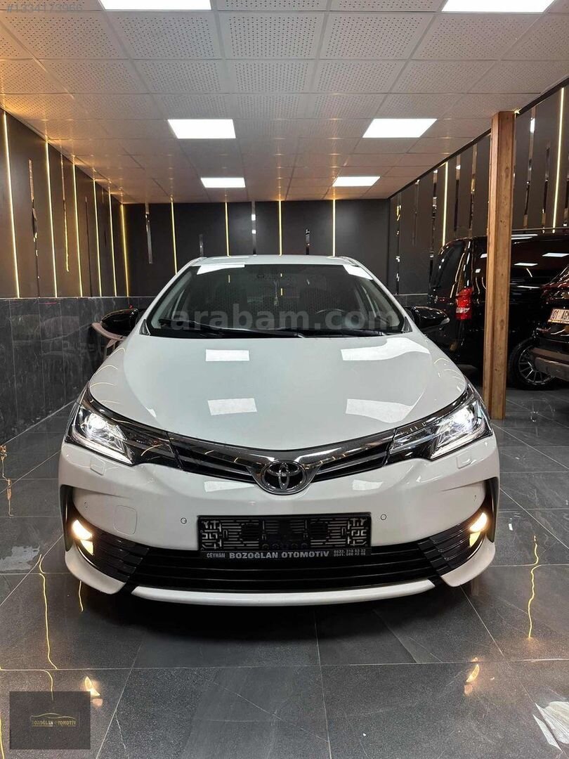 Galeriden Toyota Corolla 1.4 D-4D Premium 50.Yıl 2017 Model Adana 163.000 km Beyaz 1