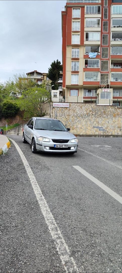 Sahibinden Mazda 323 1.5 2000 Model 330.000 km Gri 4
