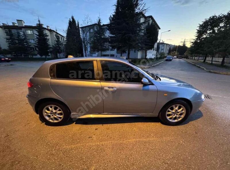 Sahibinden Alfa Romeo 147 1.6 TS Progression 2004 Model 2