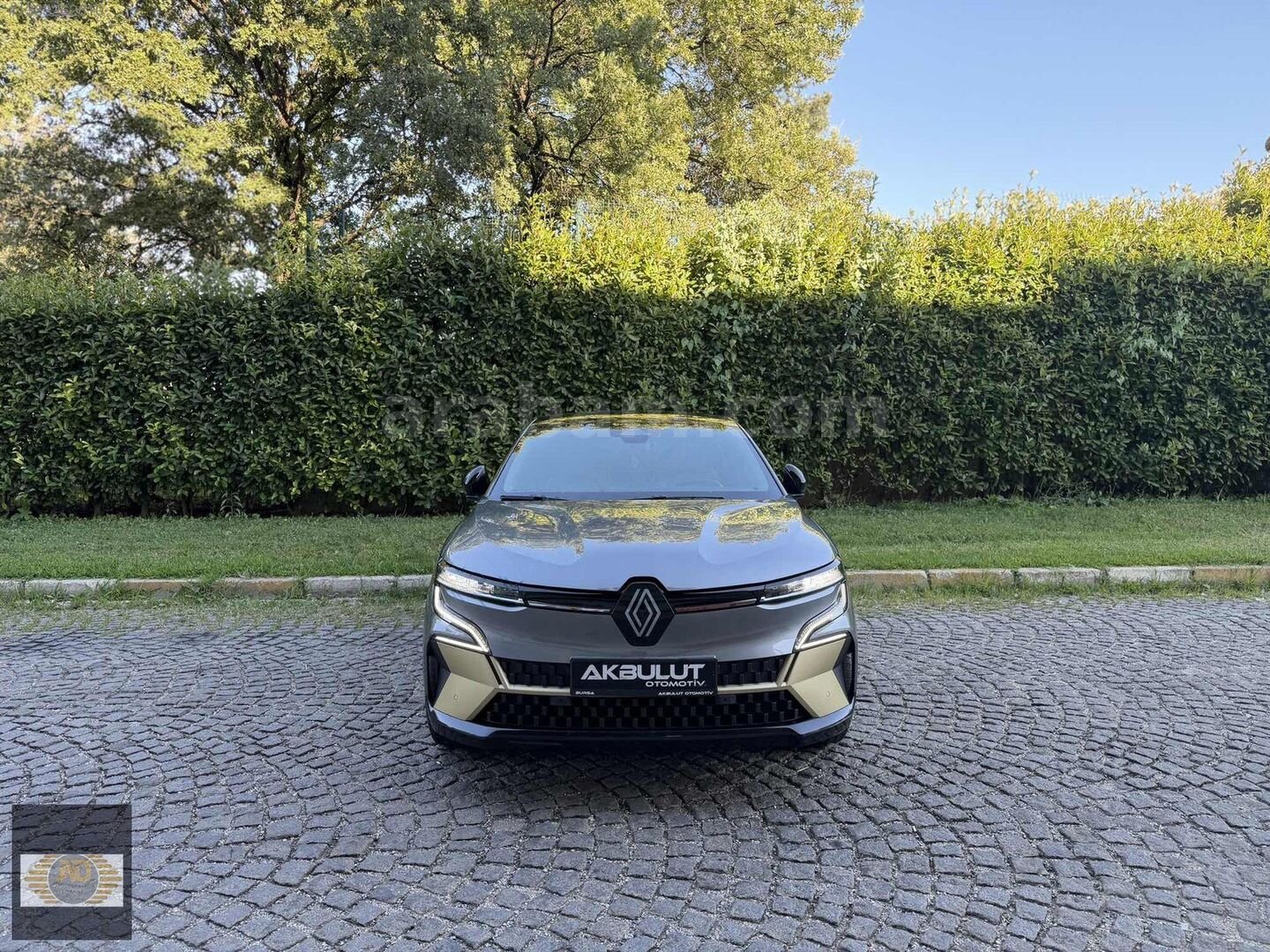 Galeriden Renault Megane E-Tech Iconic 2024 Model Bursa 63.000 km Gri 1
