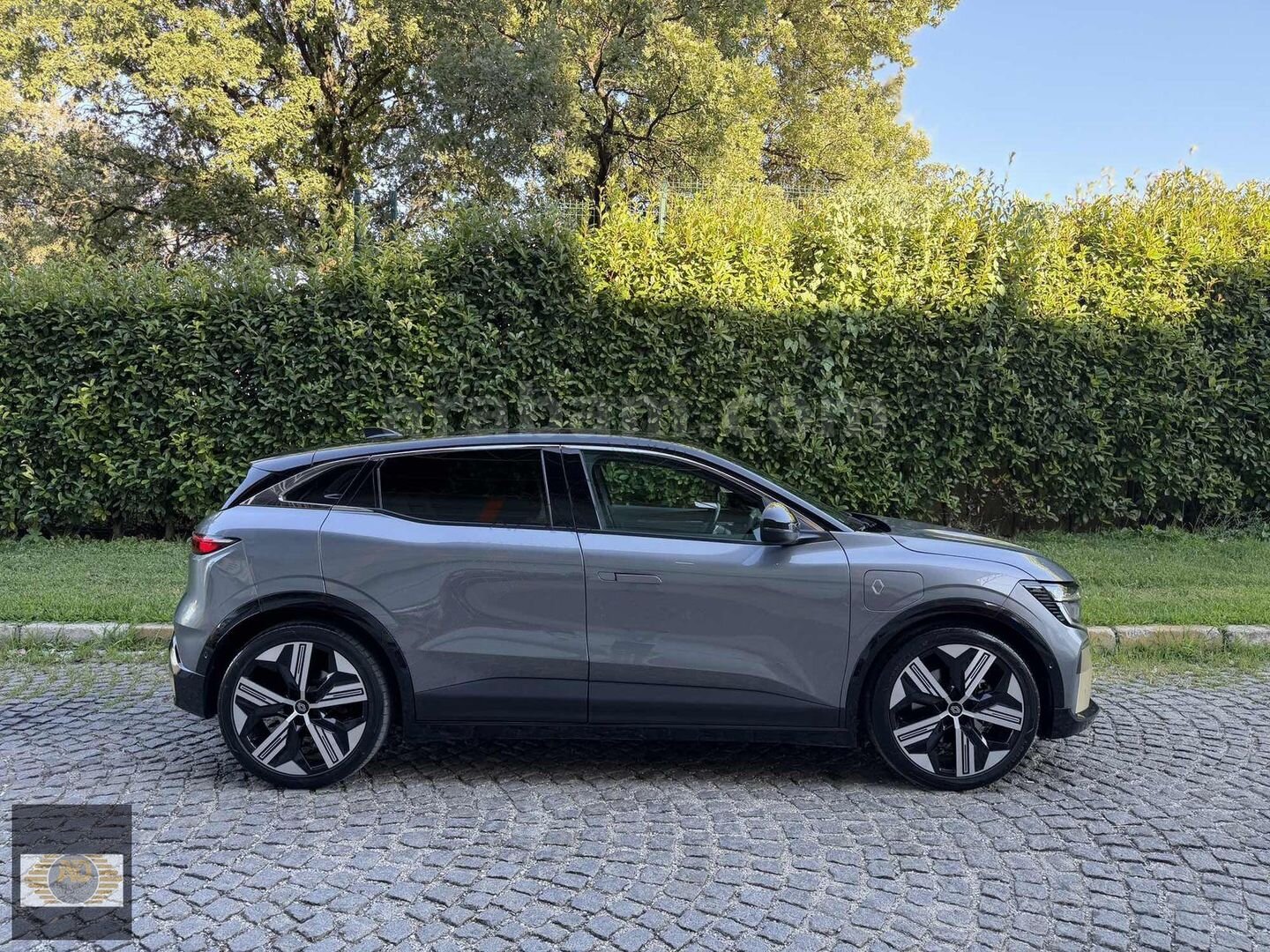 Galeriden Renault Megane E-Tech Iconic 2024 Model Bursa 63.000 km Gri 4