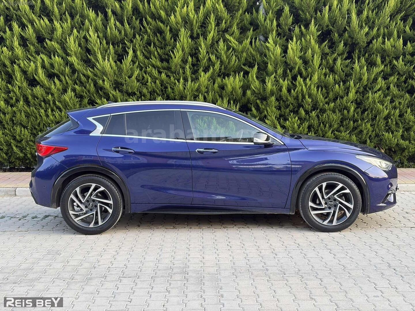 Galeriden Infiniti Q30 1.5 D 2016 Model Antalya 126.000 km Lacivert 7