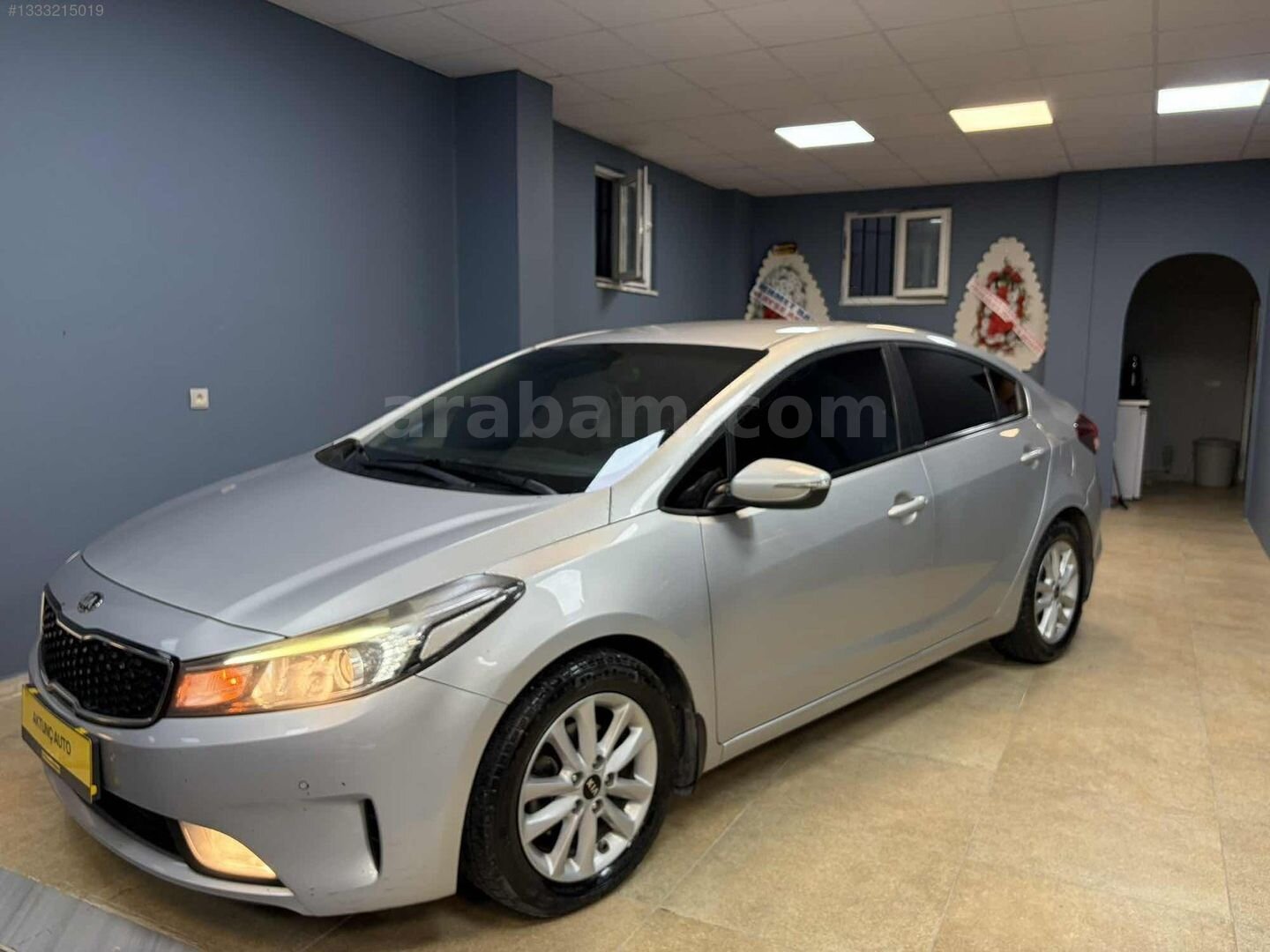 Galeriden Kia Cerato 1.6 CRDi Comfort 2017 Model Adıyaman 359.000 km Gri 3