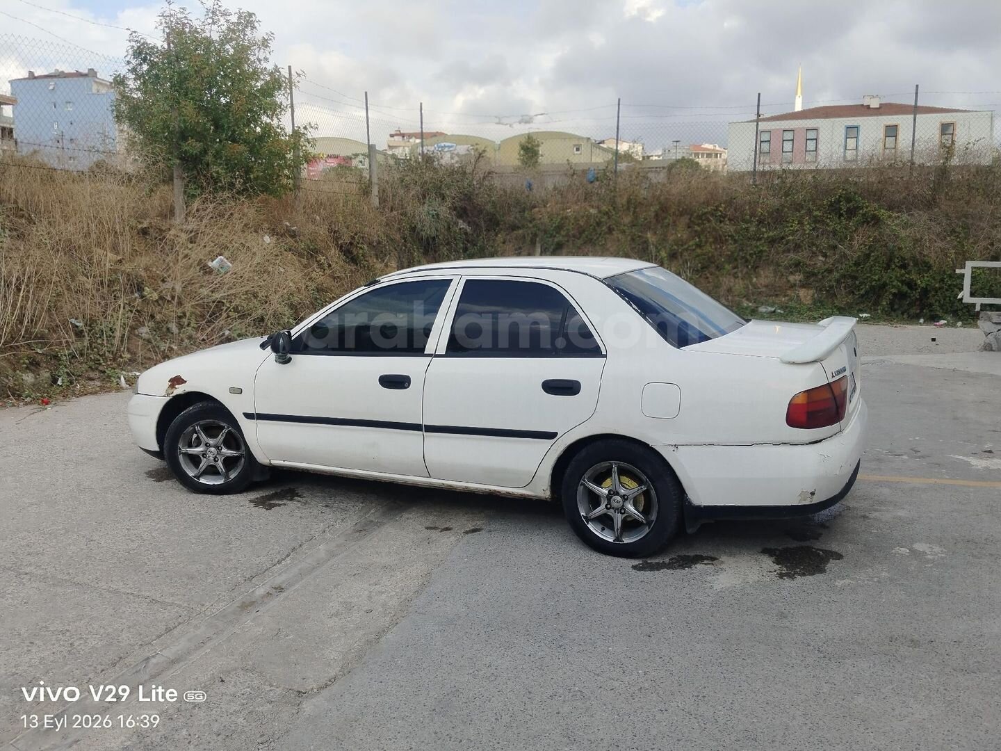 Sahibinden Mitsubishi Carisma 1.6 GL 1999 Model 340.000 km Beyaz 1