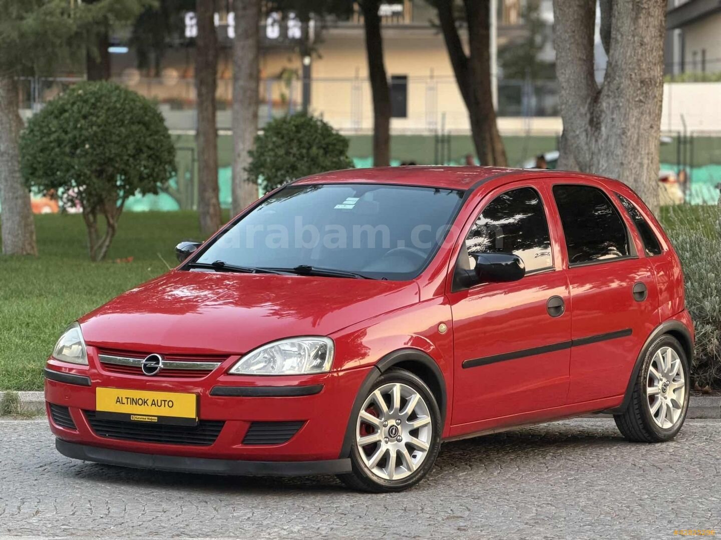 Galeriden Opel Corsa 1.0 Essentia 2004 Model Denizli 255.000 km Kırmızı 1