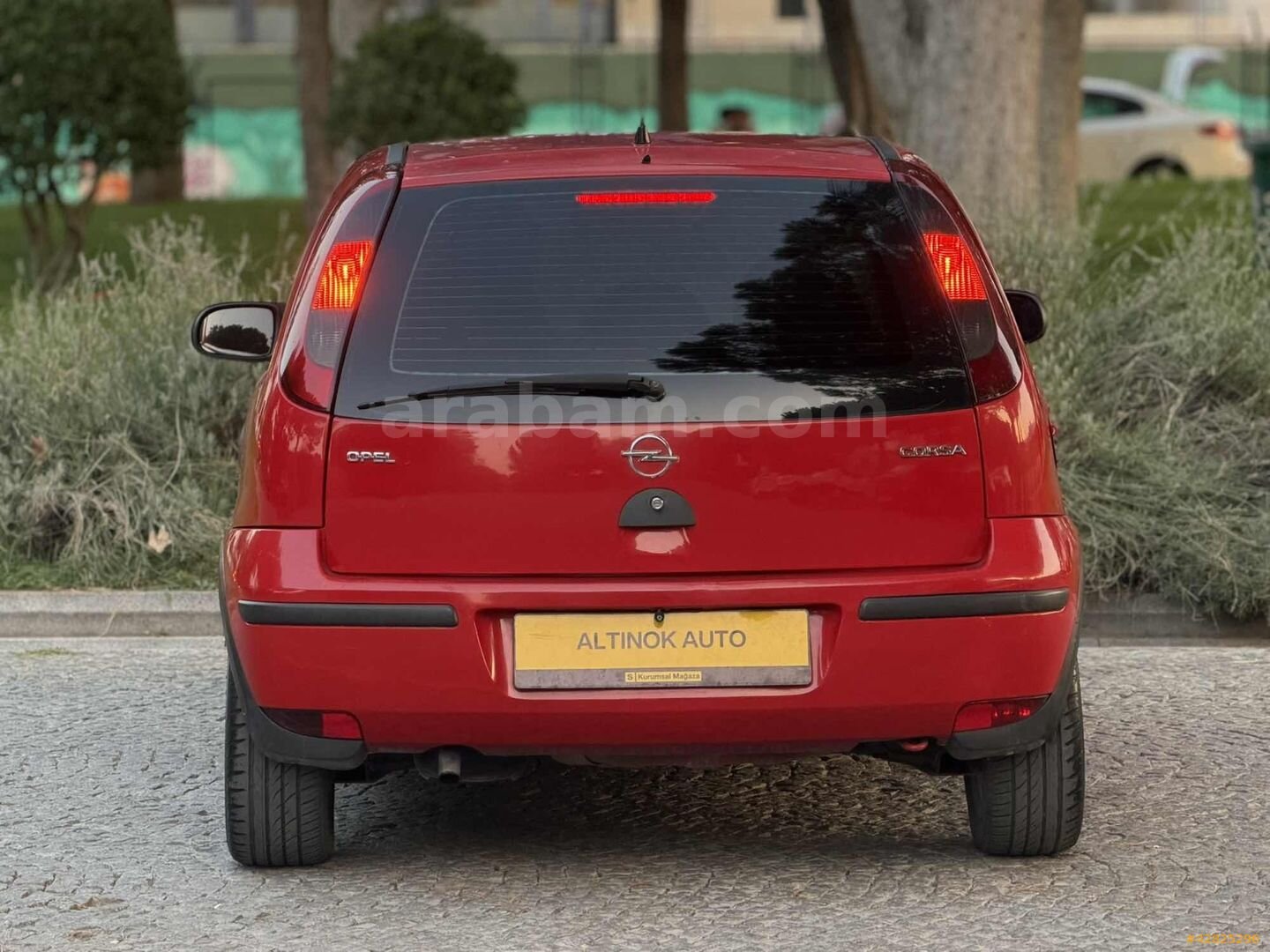 Galeriden Opel Corsa 1.0 Essentia 2004 Model Denizli 255.000 km Kırmızı 7