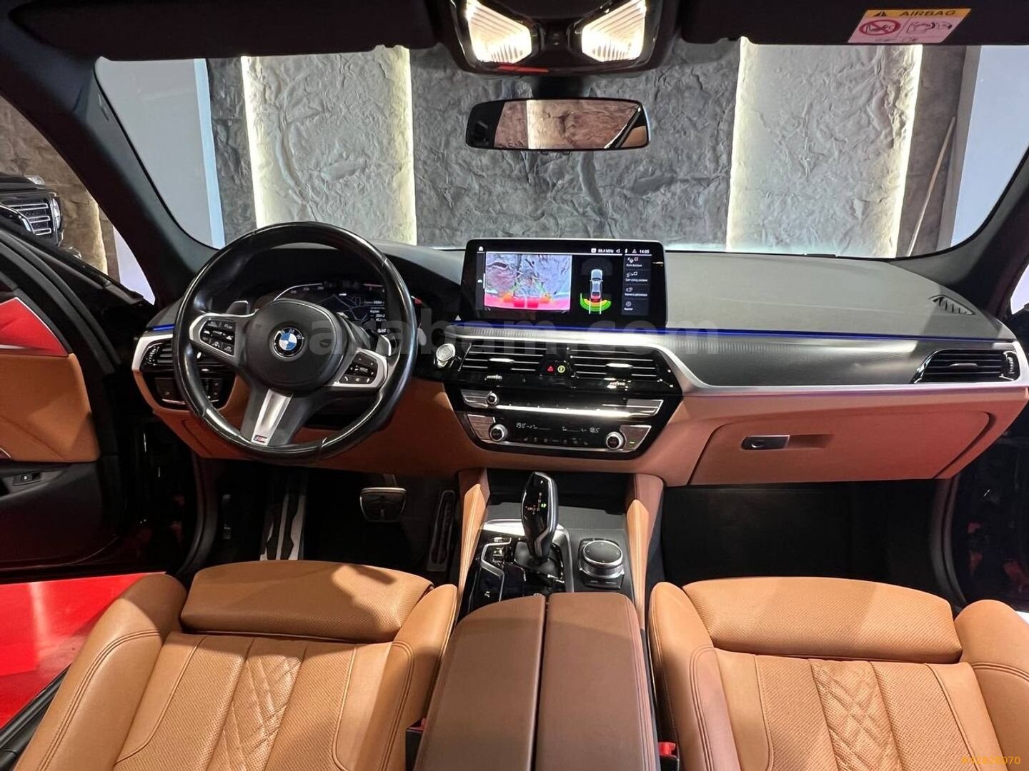 Galeriden BMW 5 Serisi 520i 50th Year M Edition 2023 Model İstanbul 59.284 km Lacivert 3