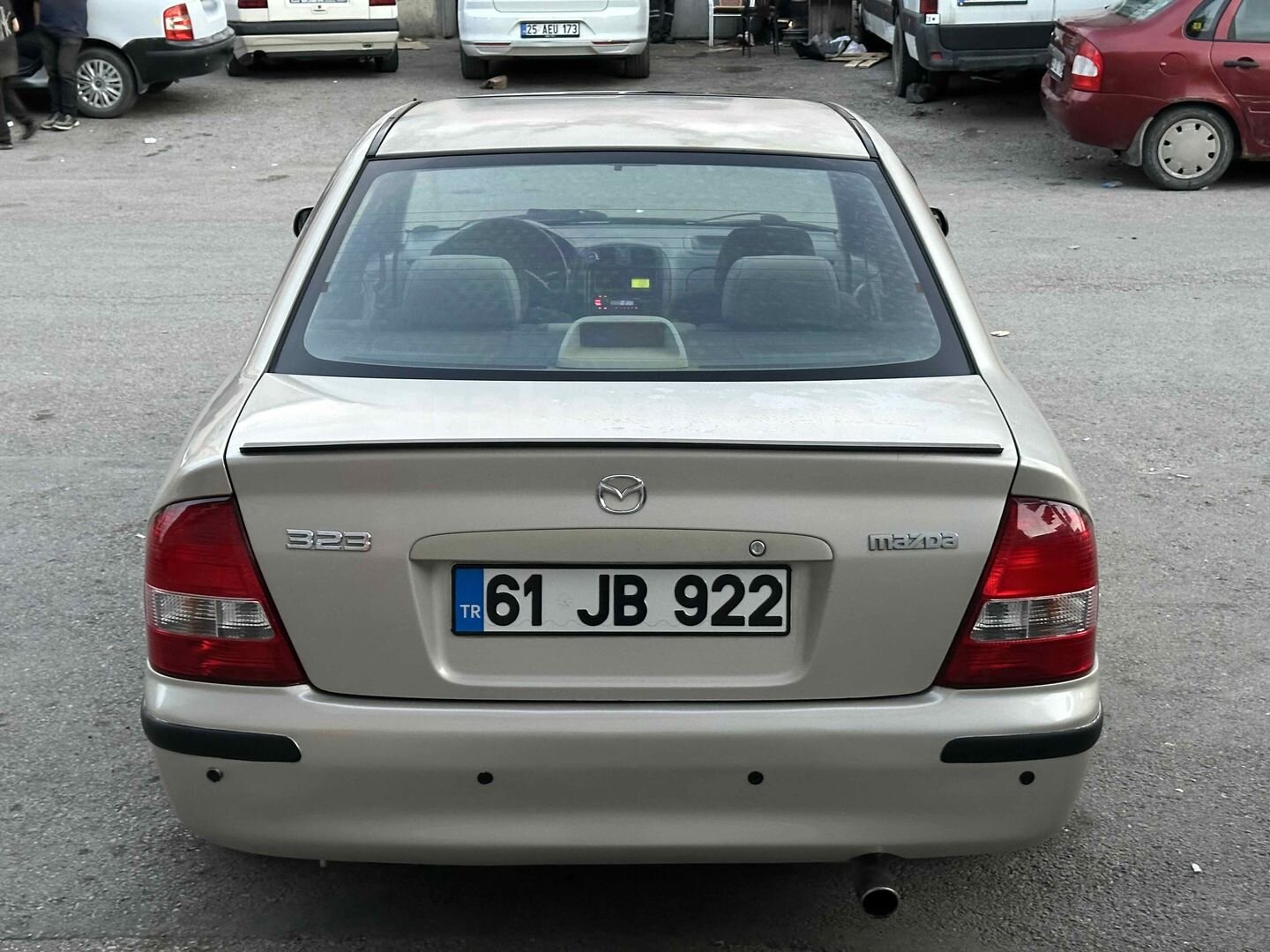 Sahibinden Mazda 323 1.5 1999 Model 5