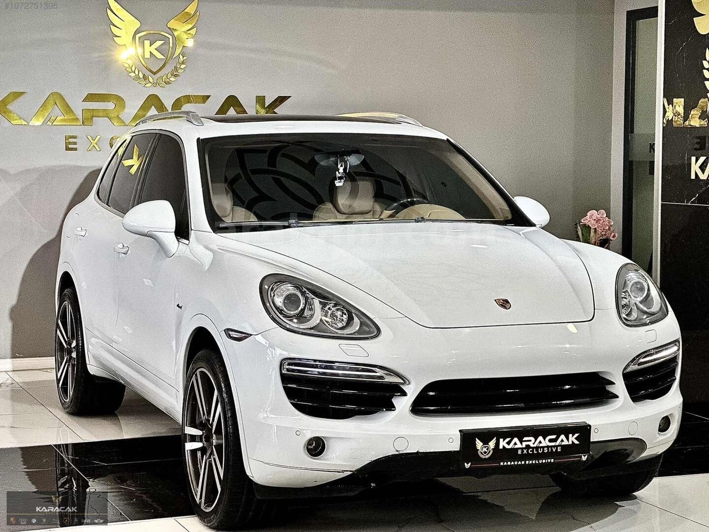 KARACAK EXCLUSİVE'DEN BAYİ ÇIKIŞLI SPOR KOLTUK/KARBON/CHRONO 5