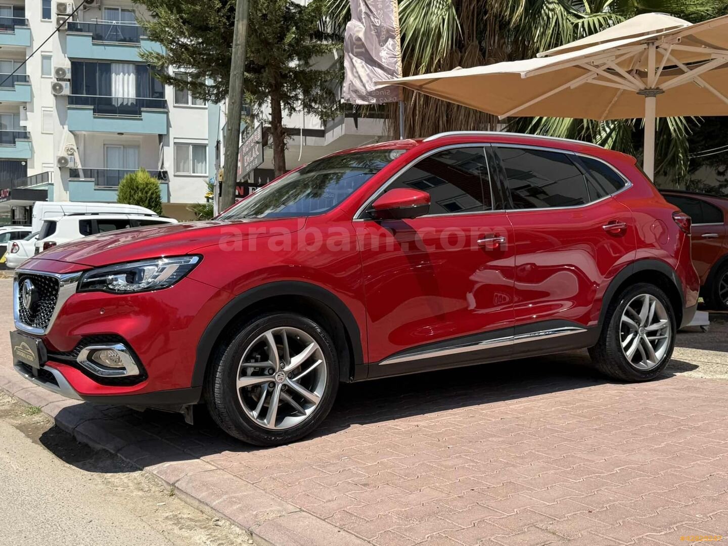 Galeriden MG HS 1.5 T-GDI Luxury 2023 Model Antalya 31.444 km Kırmızı 7