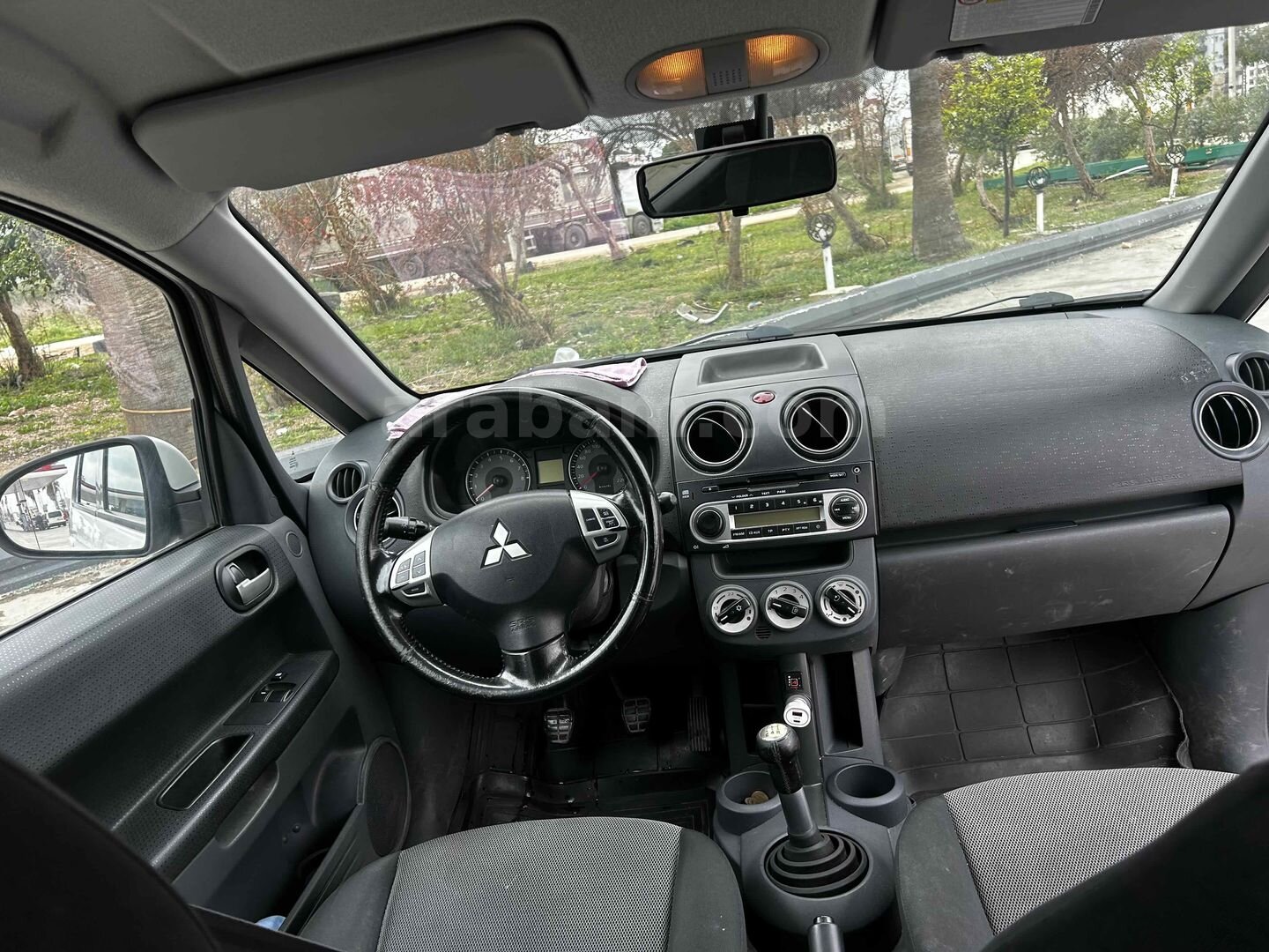Sahibinden Mitsubishi Colt 1.3 Elegance 2011 Model 5