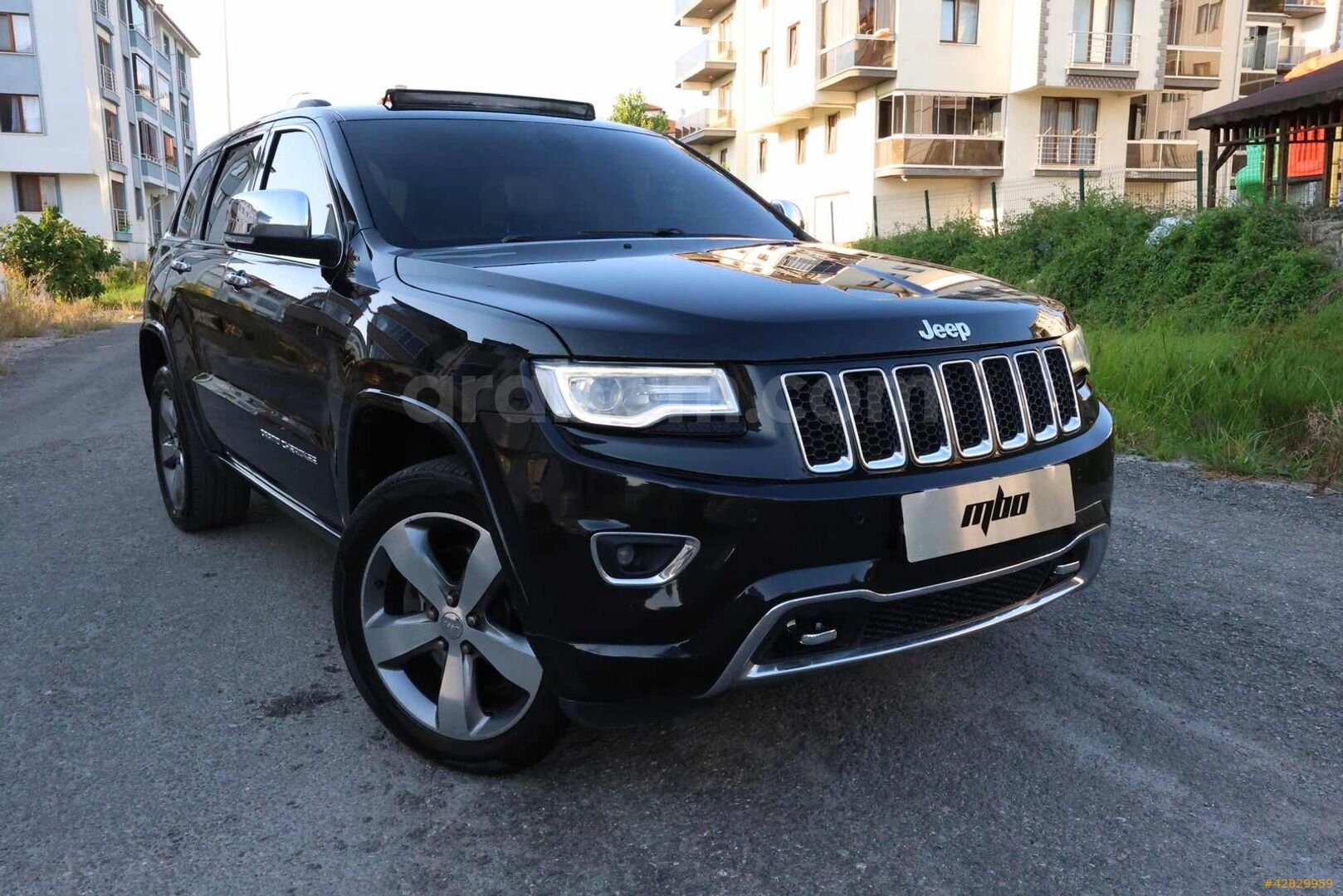 MBO OTOMOTİVDEN 2014 MODEL GRAND CHEROKEE 3.0 CRD V6 1