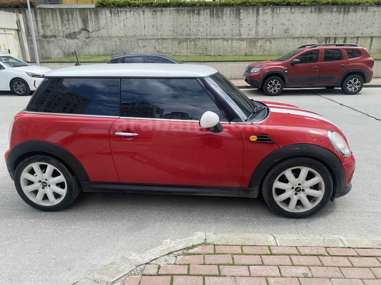 Sahibinden Mini Cooper 1.6 Türkiye Paketi 2012 Model 181.000 km Kırmızı 3