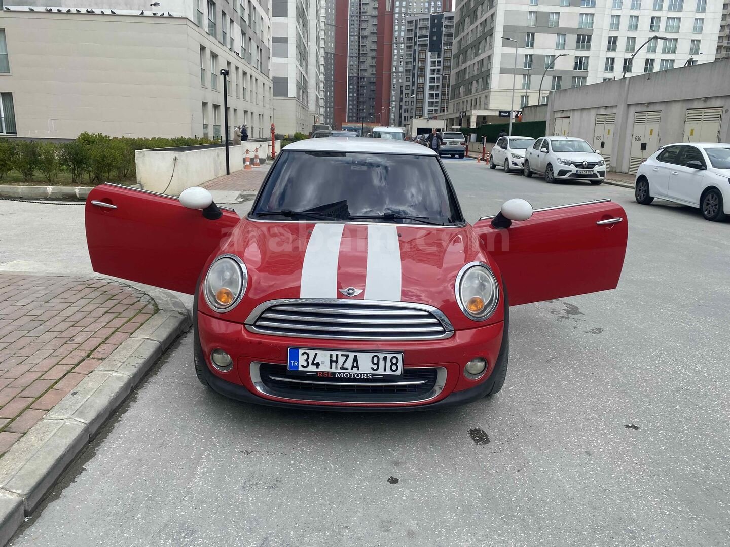 Sahibinden Mini Cooper 1.6 Türkiye Paketi 2012 Model 181.000 km Kırmızı 4
