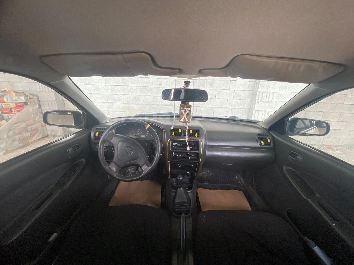 Sahibinden Mazda 323 1.5 1998 Model 319.000 km 5