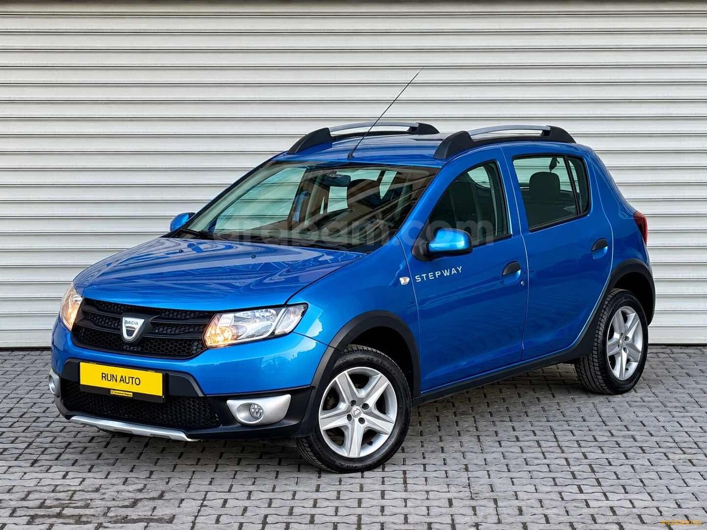 Galeriden Dacia Sandero 1.5 dCi Stepway 2014 Model İzmir 208.000 km Mavi 3