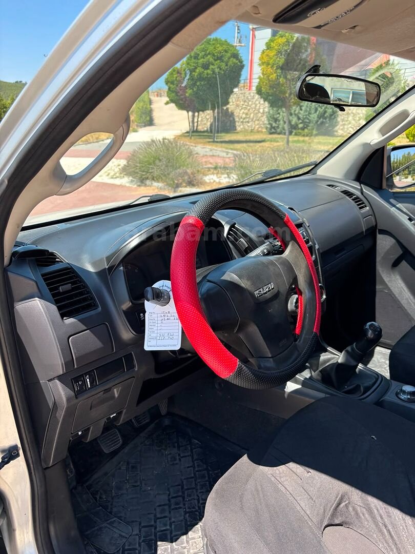 Sahibinden Isuzu D-Max 2.5 4x4 2012 Model FULL BAKIMLI 5