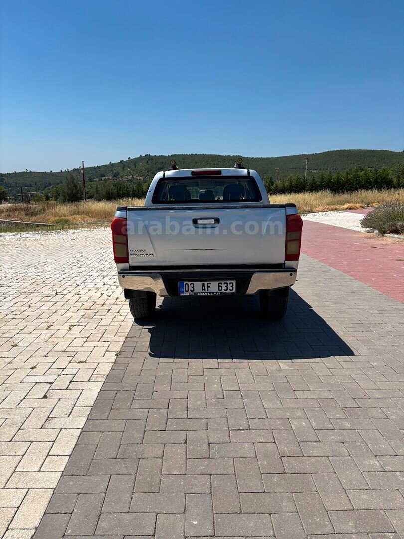 Sahibinden Isuzu D-Max 2.5 4x4 2012 Model FULL BAKIMLI 3