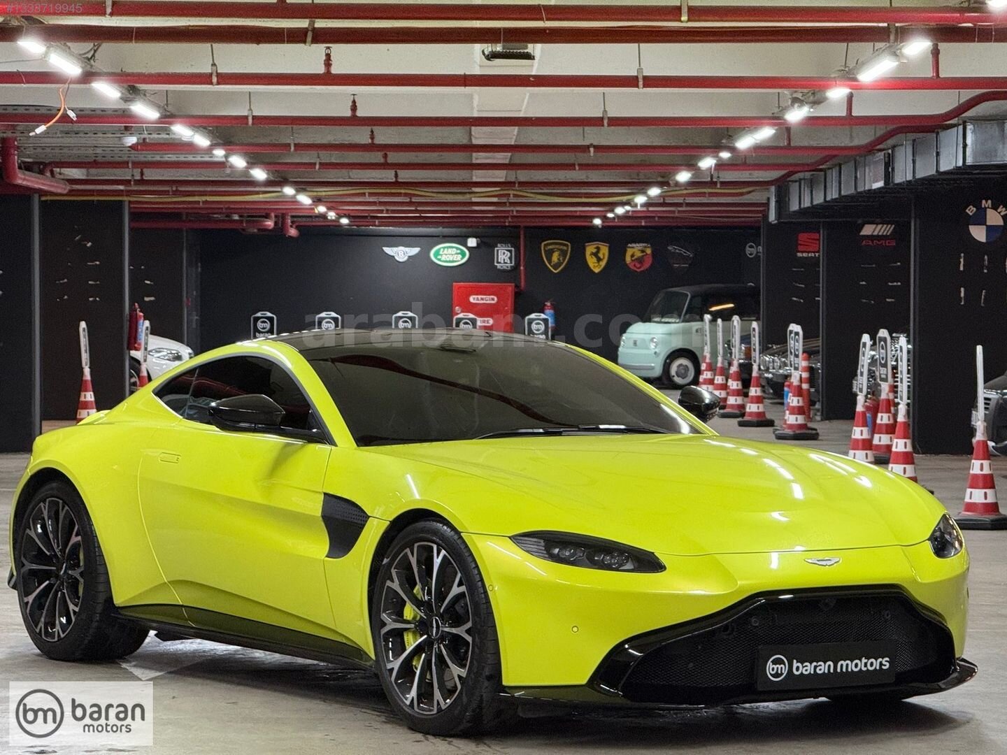 Galeriden Aston Martin Vantage V8 2018 Model İstanbul 28.112 km Sarı 2