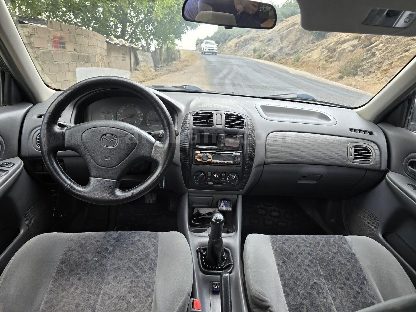 Sahibinden Mazda 323 1.5 1999 Model 7