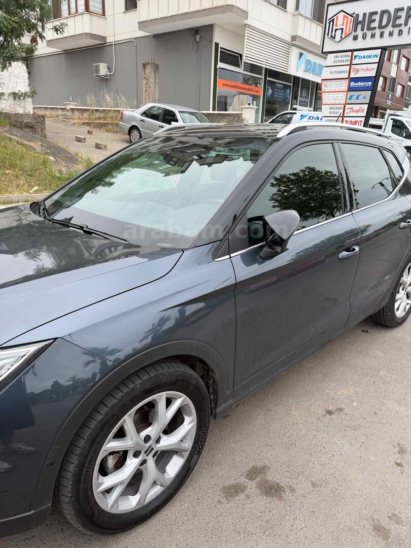 Sahibinden Seat Arona 1.0 EcoTSI FR 2023 Model 3