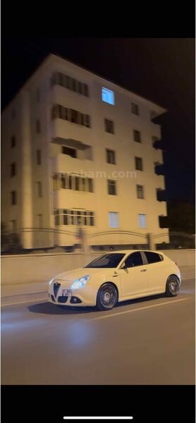 Sahibinden Alfa Romeo Giulietta 1.6 JTD Progression Plus 2014 Model 2