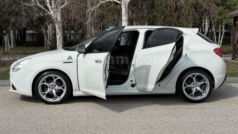 Sahibinden Alfa Romeo Giulietta 1.6 JTD Progression Plus 2014 Model 4