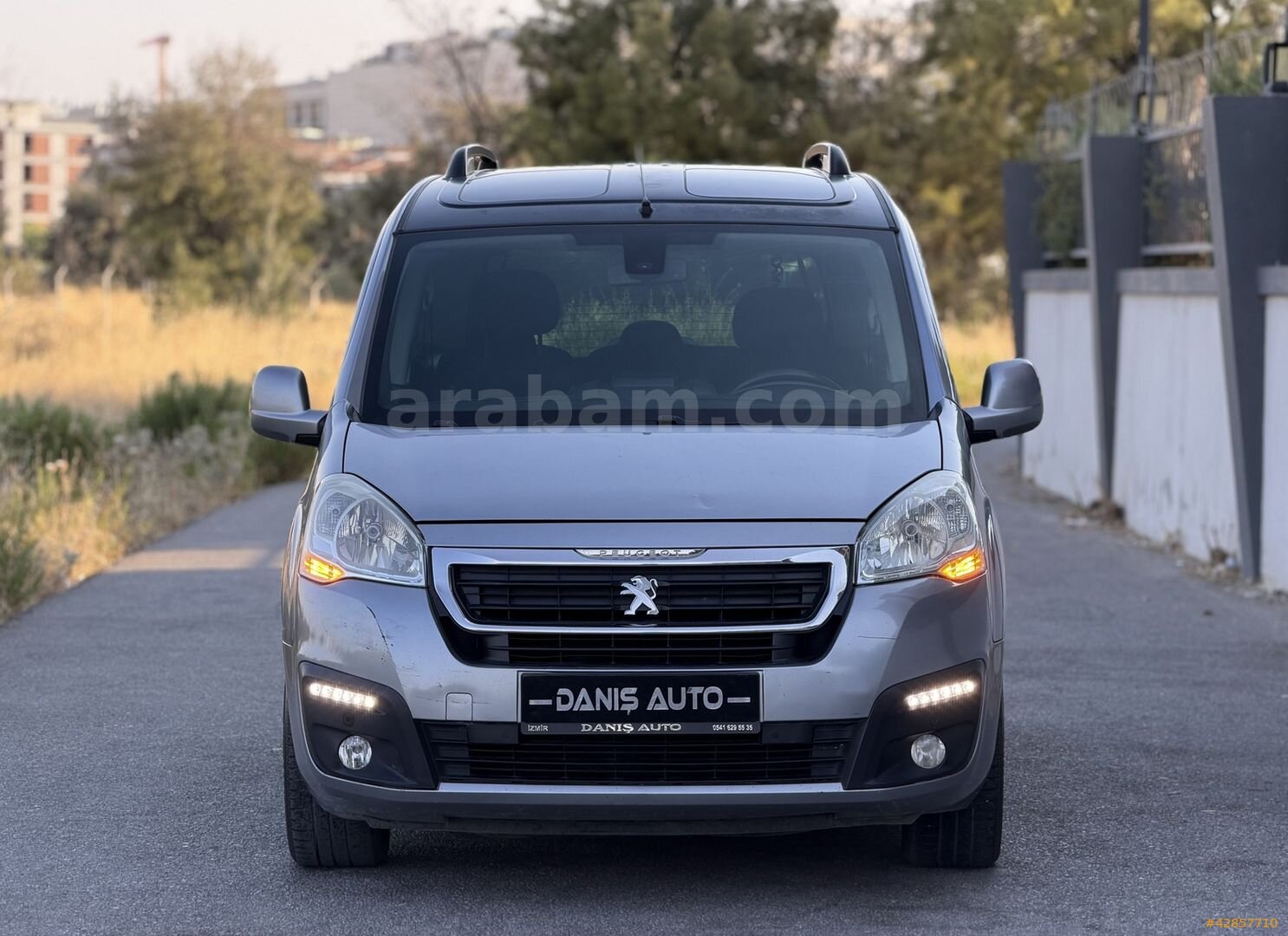 Galeriden Peugeot Partner 1.6 BlueHDI Zenith 2018 Model İzmir