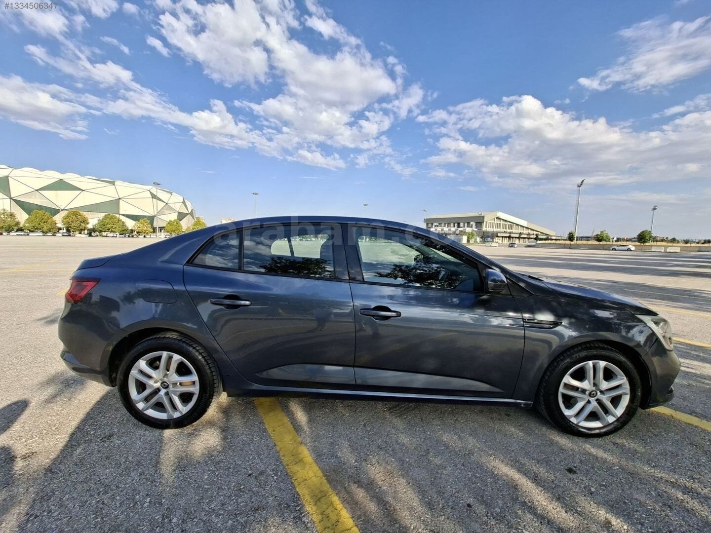 Galeriden Renault Megane 1.6 Joy 2017 Model Konya 123.200 km Füme 2