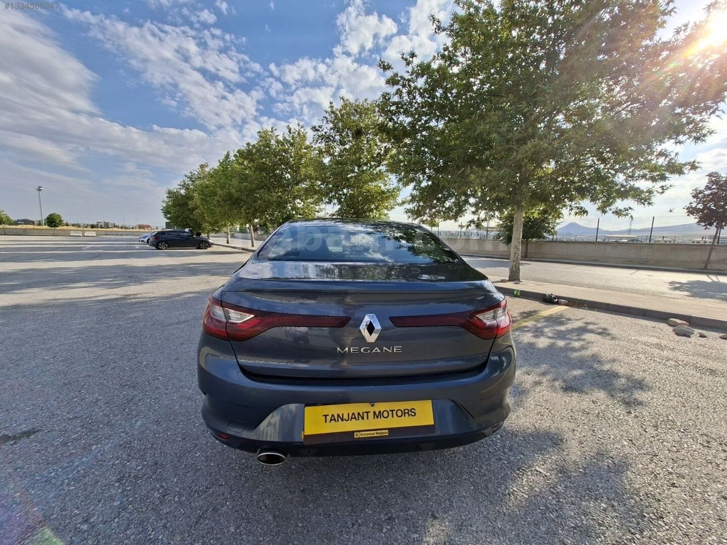 Galeriden Renault Megane 1.6 Joy 2017 Model Konya 123.200 km Füme 6
