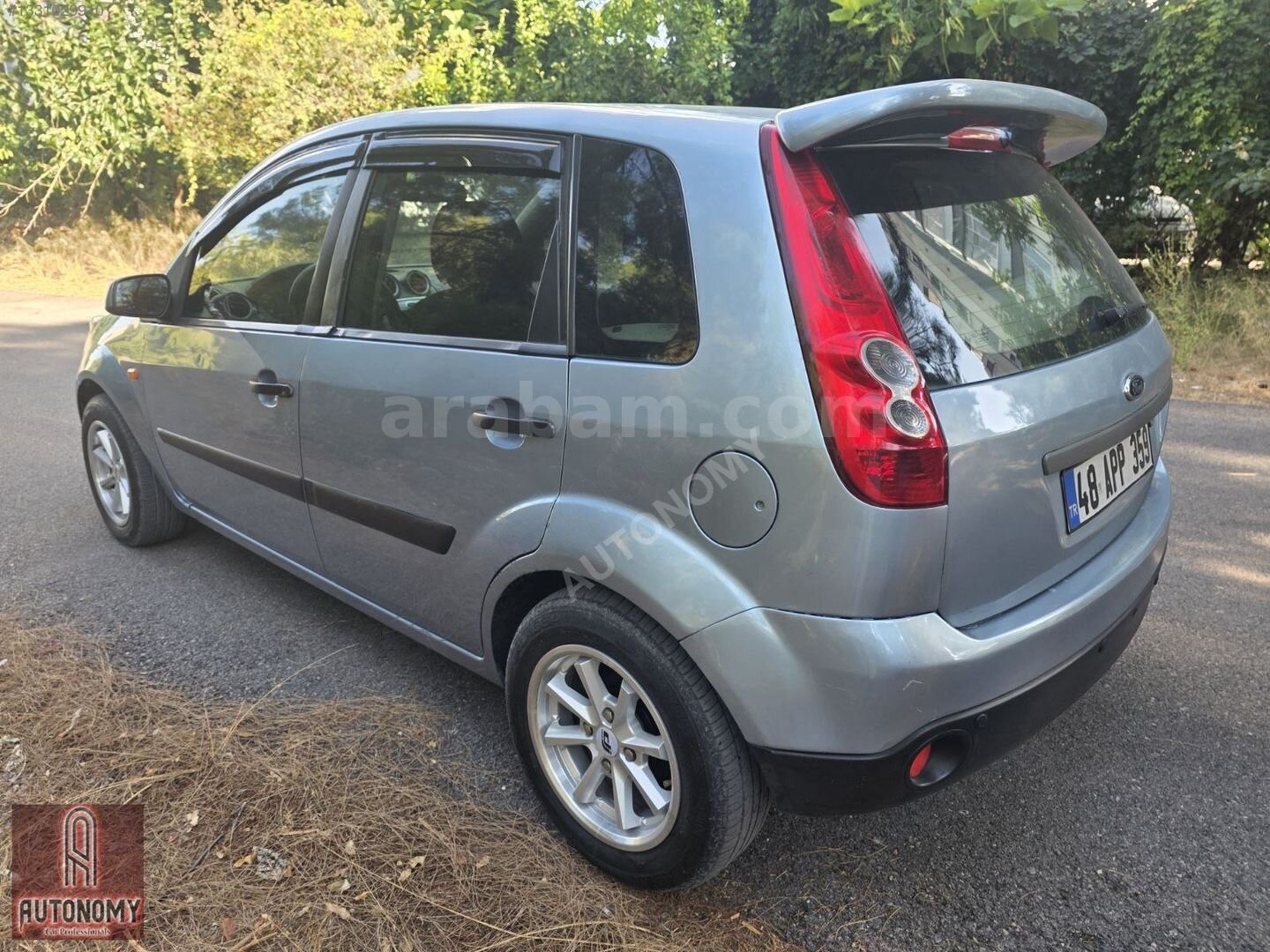 FORD FİESTA 1.4 TDCİ OTOMATİK KARTA 12 TAKSİT OLUR 6