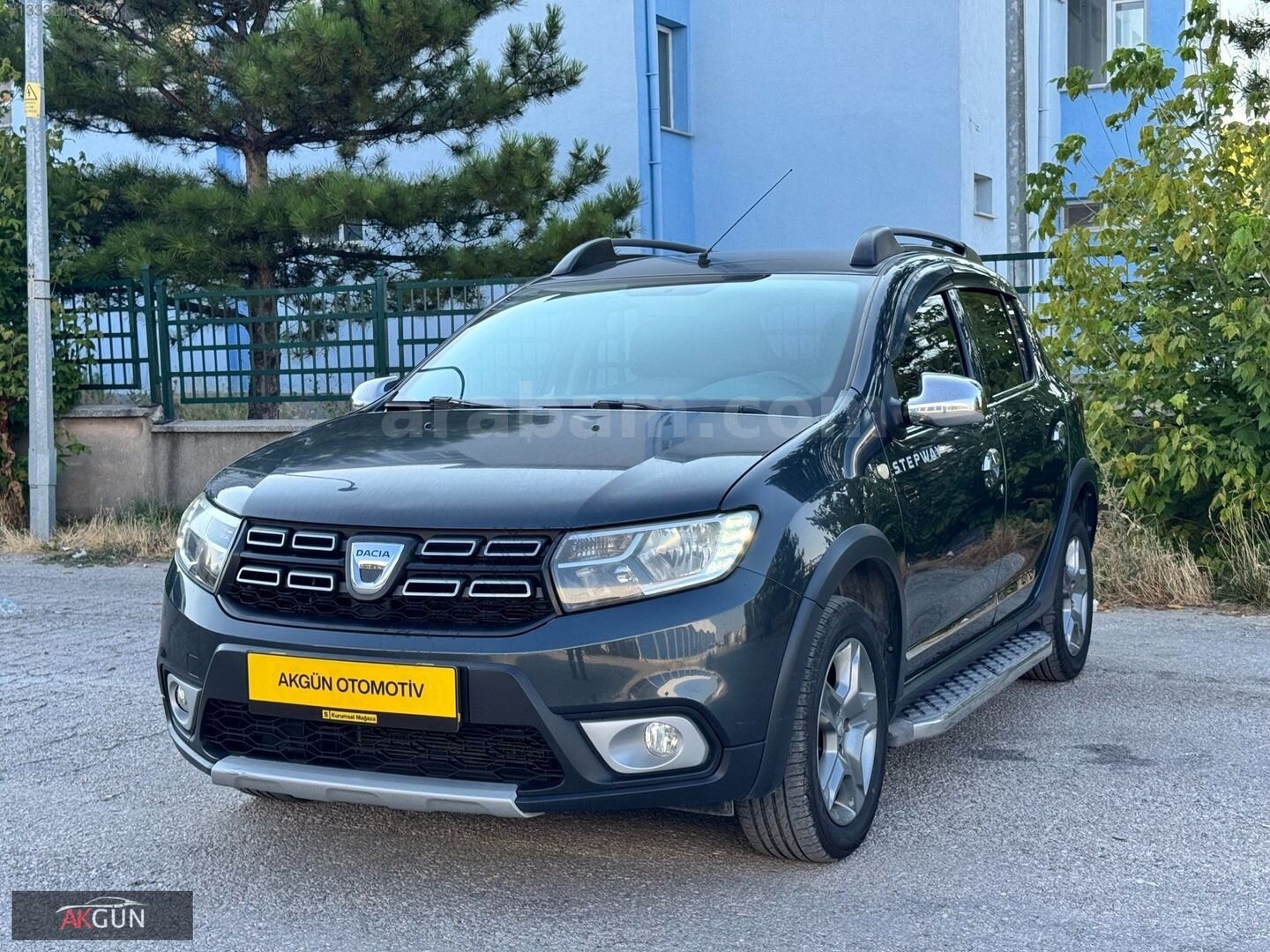 Galeriden Dacia Sandero 1.5 dCi Stepway 2016 Model Kütahya 112.000 km Füme 3