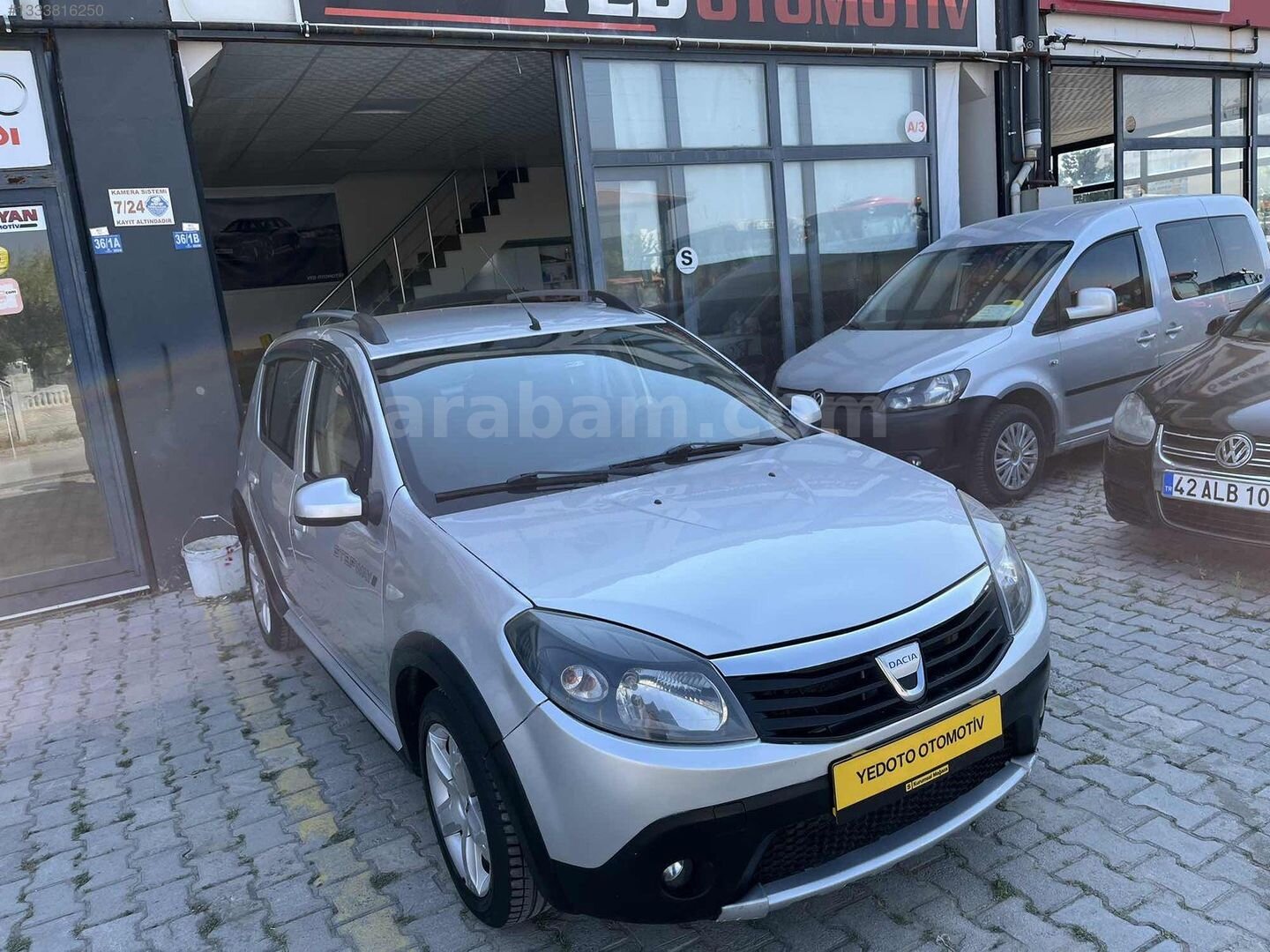 Galeriden Dacia Sandero 1.6 Stepway 2011 Model Afyonkarahisar 320.000 km Gri 3