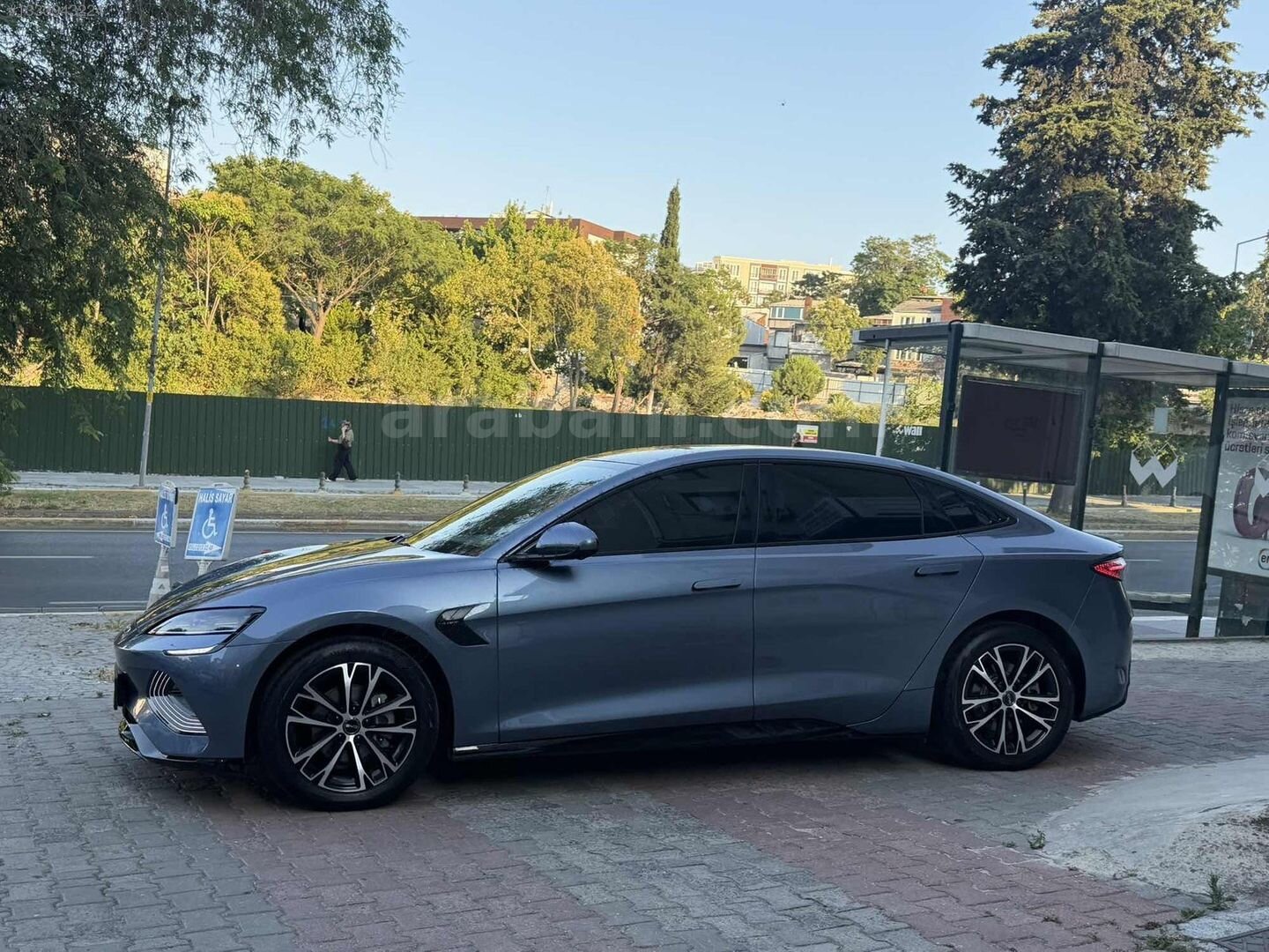 Galeriden BYD Seal Design 2025 Model İstanbul 24.000 km Gri 1