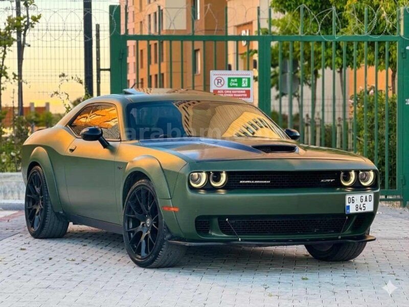 Galeriden Dodge Challenger GT 2020 Model İstanbul 65.000 km Yeşil