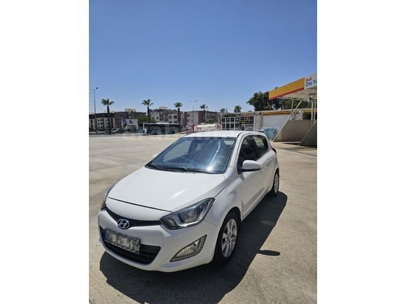 Sahibinden Hyundai i20 1.4 CRDi Sense 2014 Model Şanlıurfa 158.000
