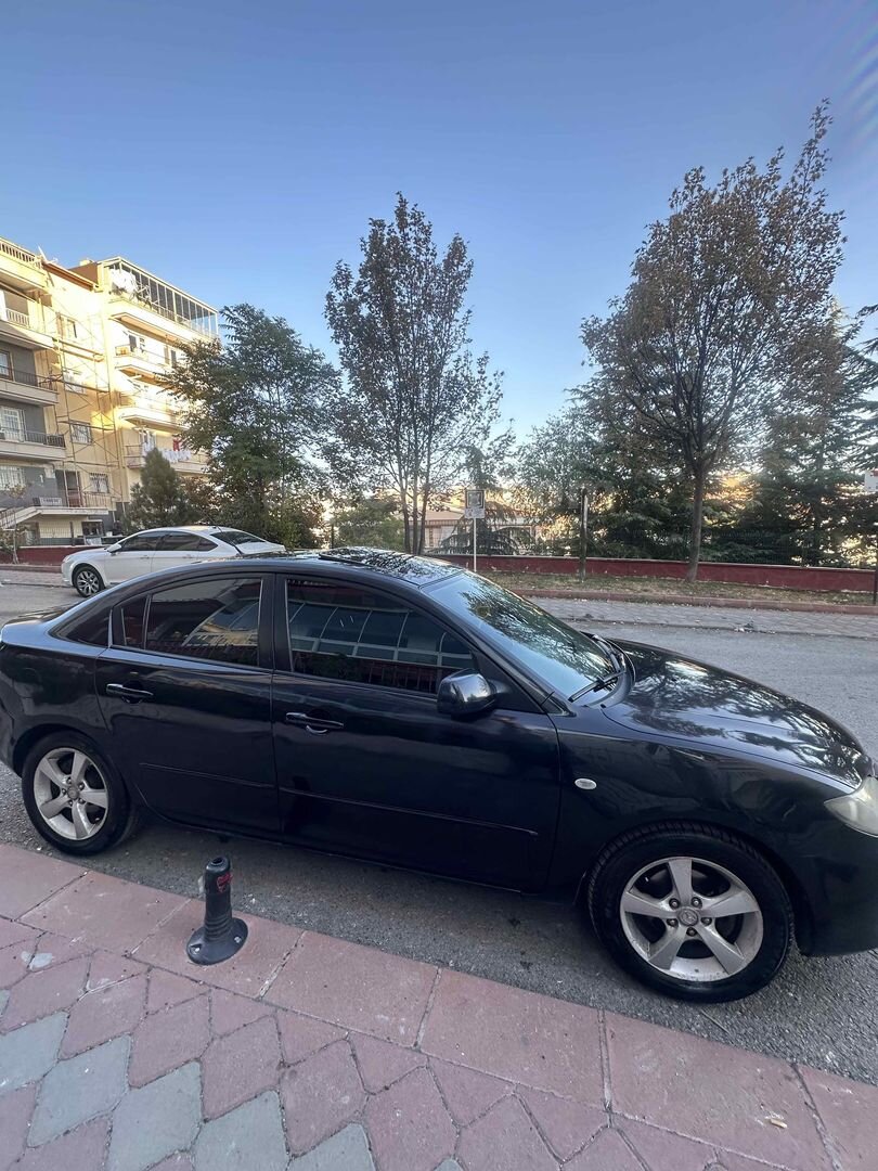 Sahibinden Mazda 3 1.6 Dynamic 2005 Model 344.000 km Siyah 2