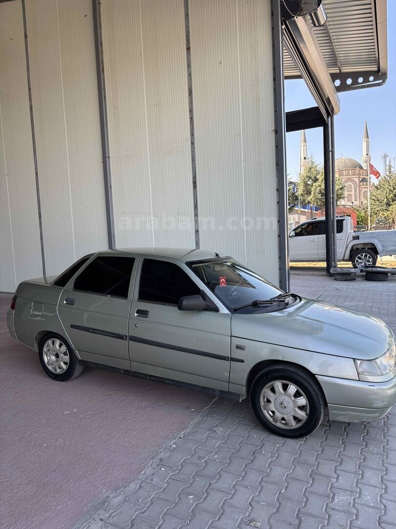 Sahibinden Lada Vega 1.6 2006 Model Kilis 148.000 km Yeşil (metalik) 4