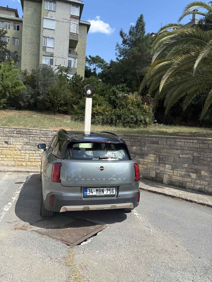 Sahibinden Mini Countryman E Favoured 2024 Model 3