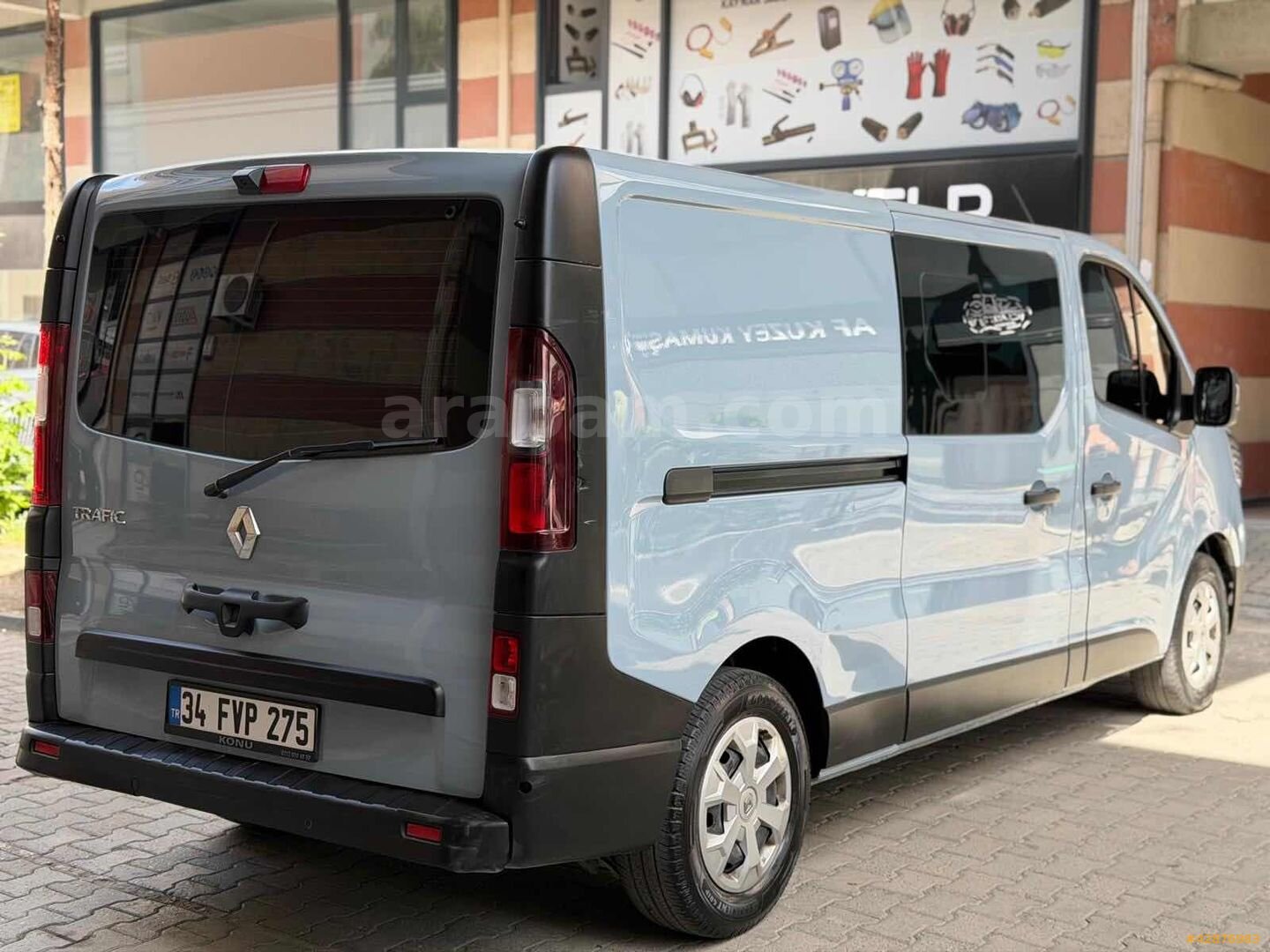 Galeriden Renault Trafic 2.0 DCI Grand Confort 2022 Model İstanbul 80.000 km Mavi 5
